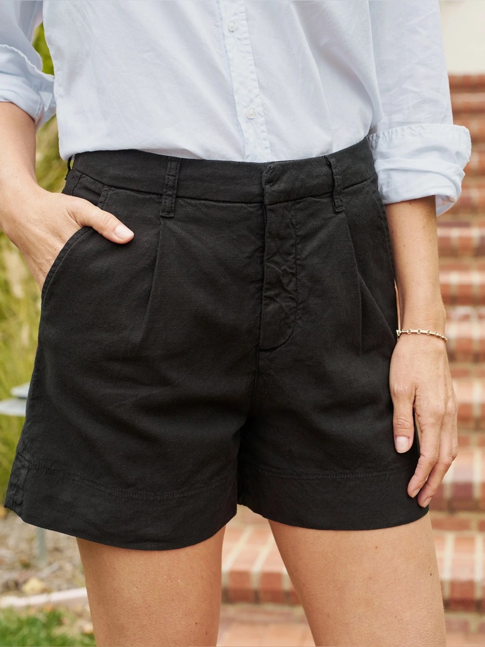 Frank & Eileen Waterford Linen Blend Walking Shorts High Rise Black 6